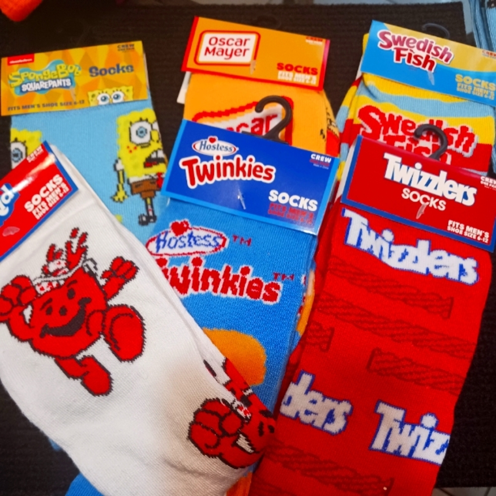 6 pairs of novelty socks